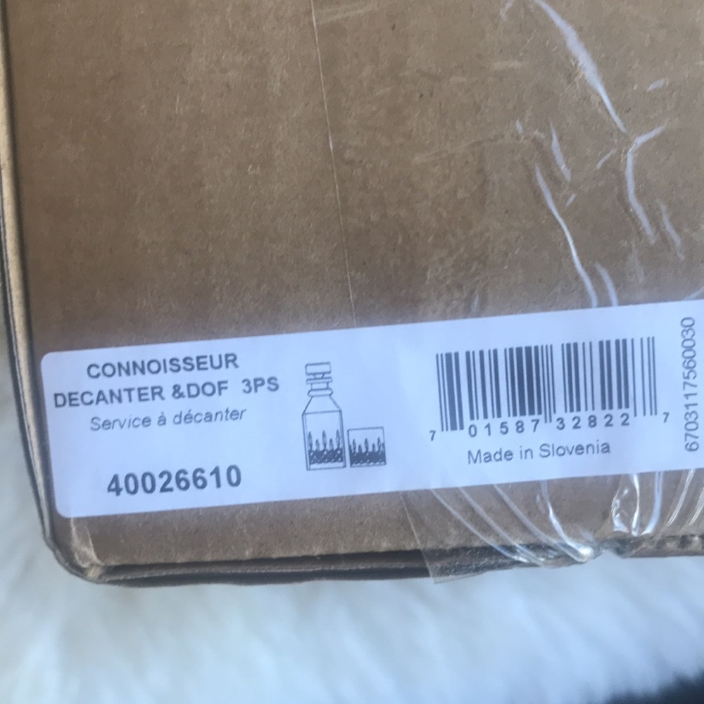 New in Box Waterford Crystal Lismore Connoisseur Square Decanter & Tumbler, Pair - Picture 4 of 12